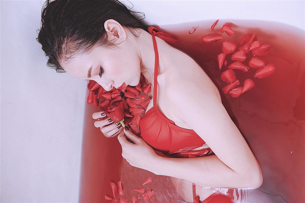 Hot girl xinh đẹp đẩy em gái Lan cave vào con đường bán dâm là ai?-18