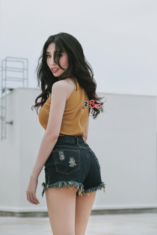 Bé dâu tây Khổng Tú Quỳnh khiến ai nấy bất ngờ khi trở thành mợ Quỳnh với vóc dáng đẫy đà, sexy lạc lối-6