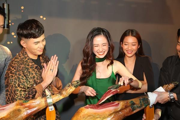 Sau Hậu Duệ Mặt Trời, Song Luân - Khả Ngân ngày càng tình thương mến thương-9