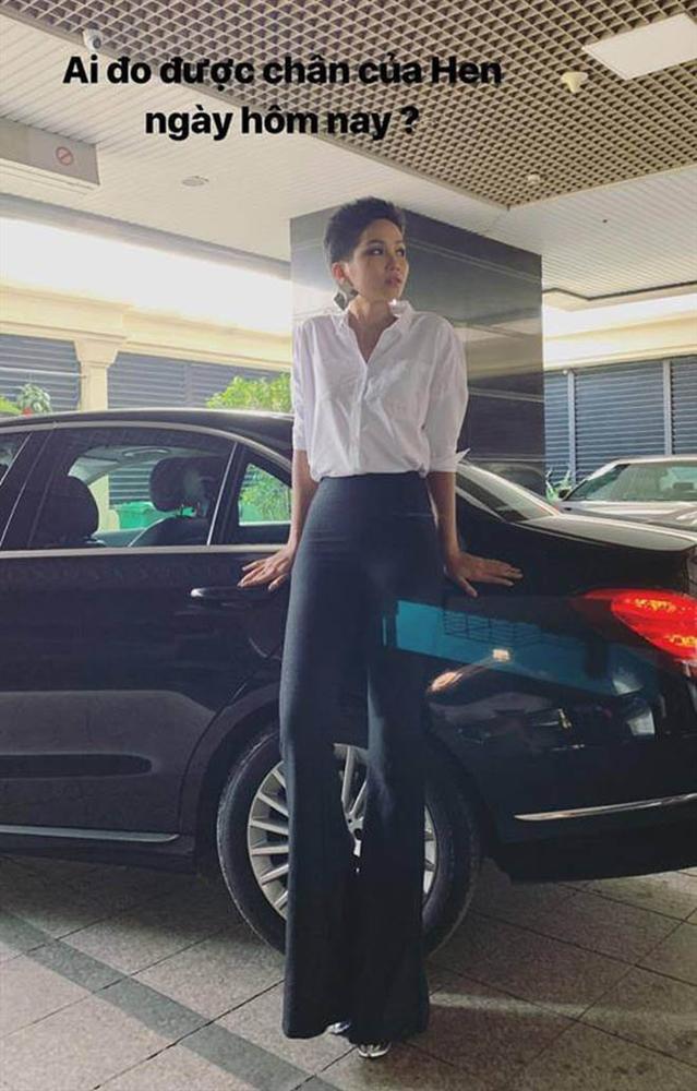 Hoa hậu Ê Đê sở hữu bảo vật chân dài nhìn như 2 mét nhờ... ăn lá rừng?-3