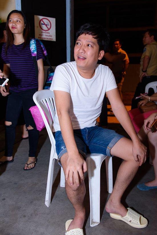 Vì sao Trường Giang, Quyền Linh... nghiện dép tổ ong hơn các dép hàng hiệu?-6