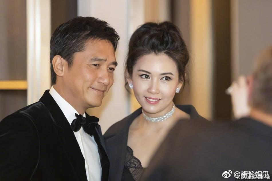 Nhan sắc trái ngược như nước với lửa của 2 quả bom sex Hong Kong đình đám một thời-4