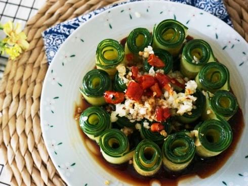 Hì hục làm hành muối ngâm 7 ngày 7 đêm như luyện đan, anh chồng trẻ sững sờ khi lọ hành mọc cả mầm lẫn rễ-4