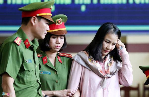 Bóng hồng trong ổ bạc nghìn tỷ khai gì ở tòa?-2