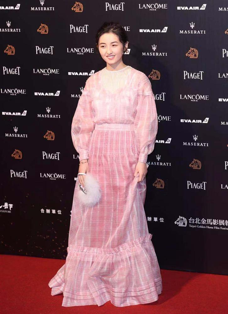 Củng Lợi, Châu Tấn, Lưu Gia Linh cùng loạt sao Hoa ngữ hàng đầu đổ bộ thảm đỏ Kim Mã danh giá-16