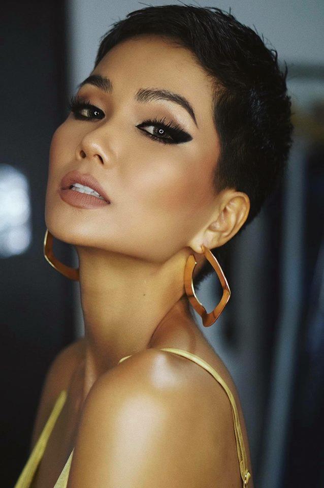 Rò rỉ hình ảnh sân khấu cực độc của Miss Universe 2018, fan lo lắng HHen Niê catwalk mỏi chân vẫn chưa hết đường băng-1