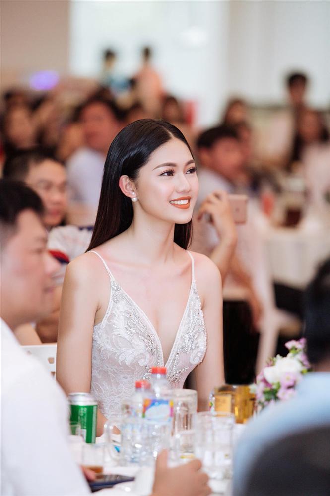 Á hậu Thanh Tú: Bạn trai lớn tuổi sắp cưới là mối tình đầu-3