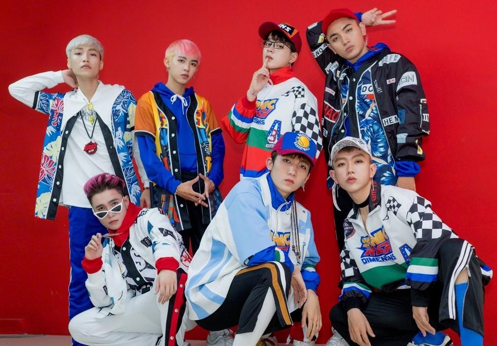 Quản lý nghệ sĩ - những người đứng sau ánh hào quang-1