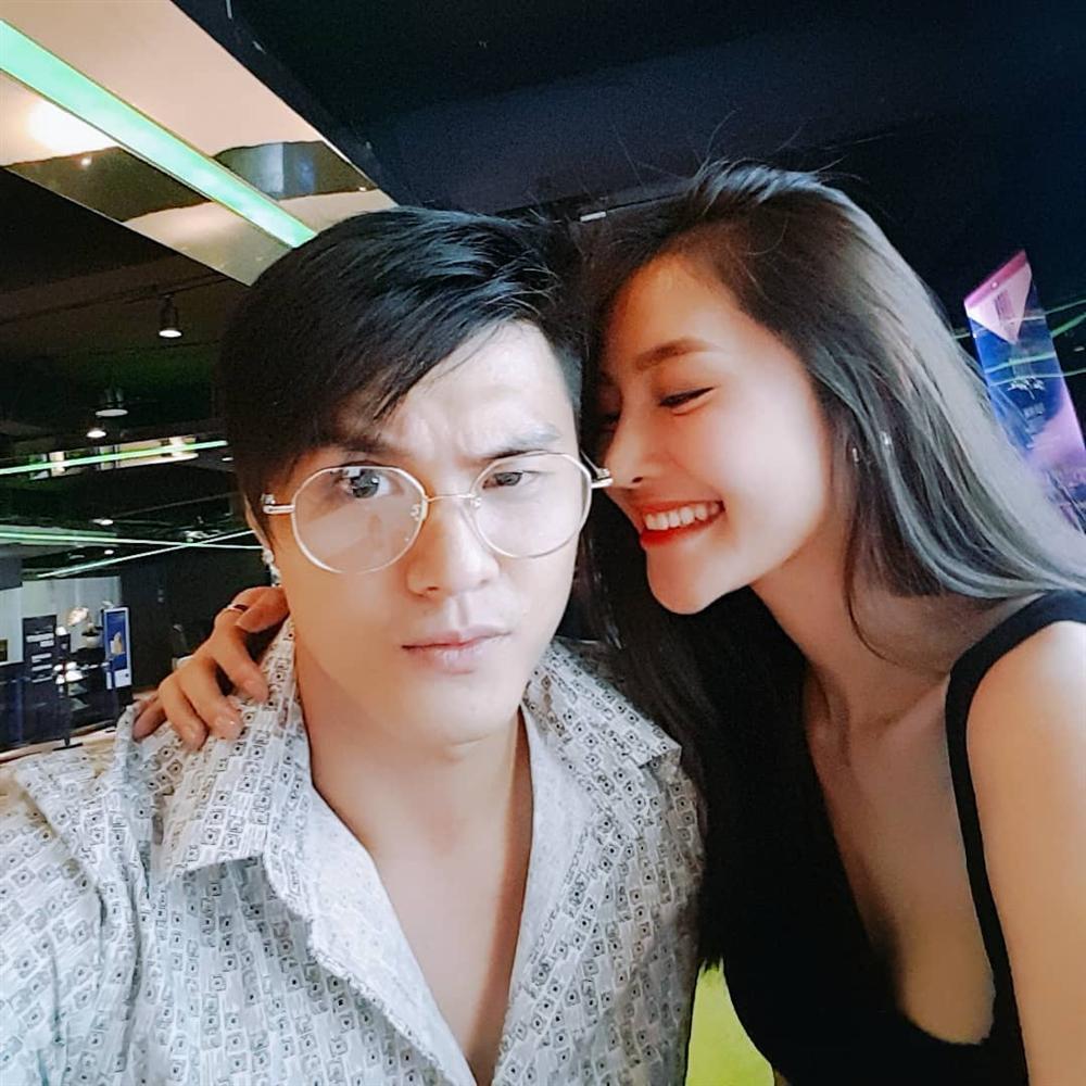 Lan Khuê cùng ông xã đại gia Tuấn John đi đua xe cho ngầu-8