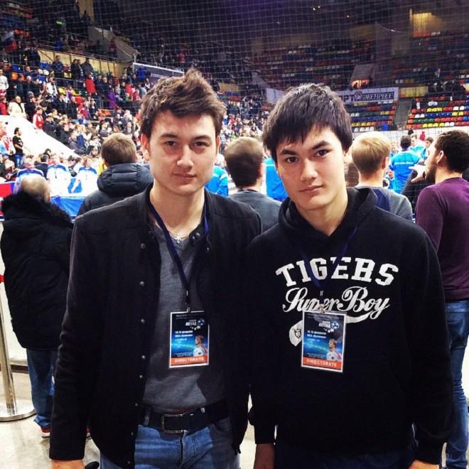 Trước trận gặp Myanmar, em trai - em gái của Đặng Văn Lâm bất ngờ được truy tìm vì ngoại hình cực phẩm-4