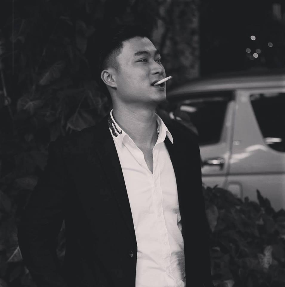 Chân dung soái ca bị gia đình hắt hủi vì dám diễn cảnh tra tấn đánh đập gái ngành trong Quỳnh Búp Bê-7