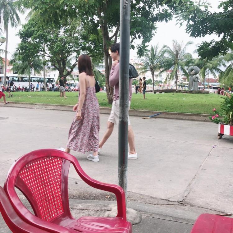 Chi Pu diện đồ thoải mái, sánh đôi cùng Jin Ju Hyung tại Hội An-6
