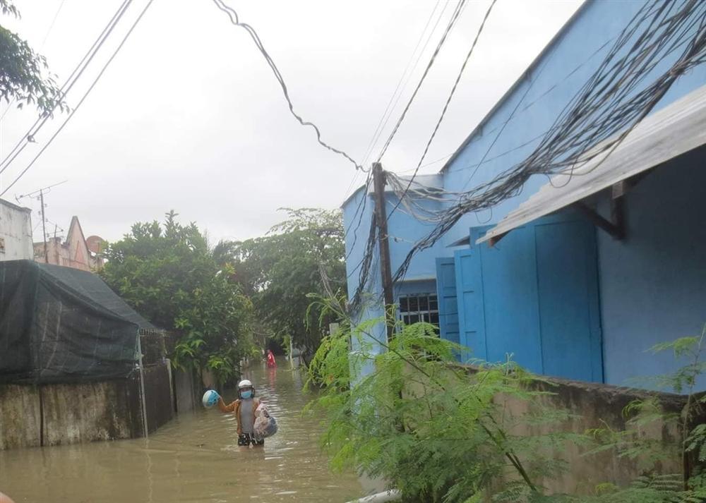 Mưa như trút, vỡ hồ nhân tạo, 12 người chết, 1 người mất tích ở Khánh Hòa-1