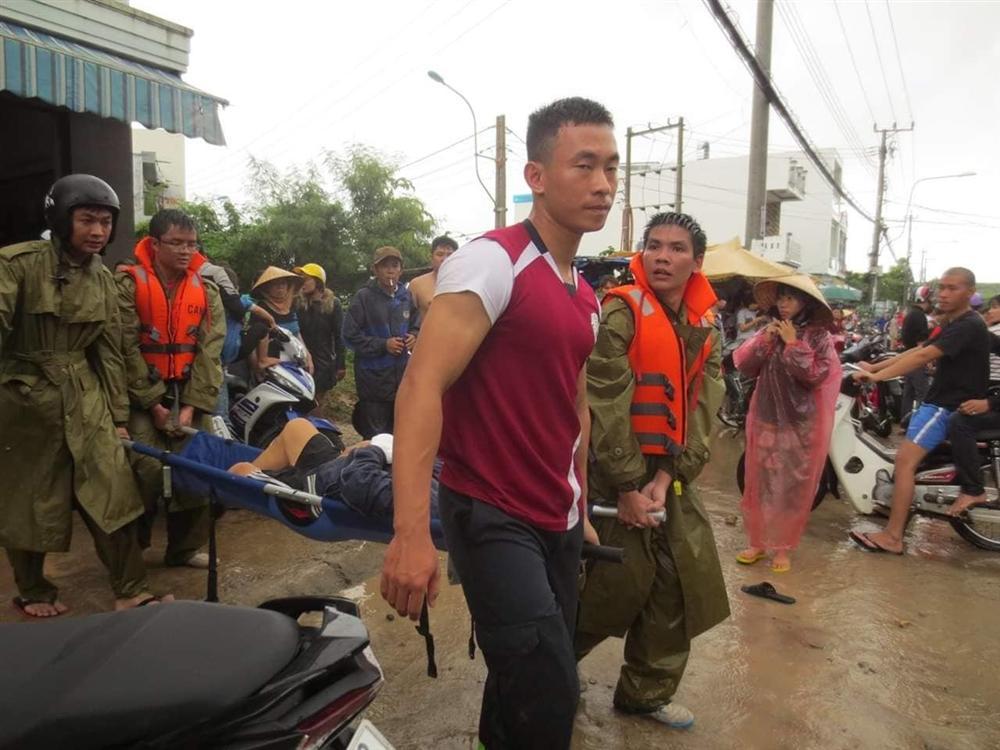 Mưa như trút, vỡ hồ nhân tạo, 12 người chết, 1 người mất tích ở Khánh Hòa-4