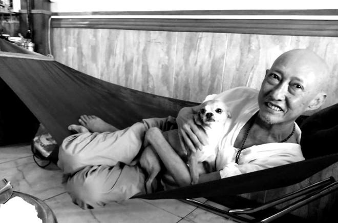 Nghệ sĩ Lê Bình đau đớn sau khi truyền thuốc điều trị ung thư phổi-1