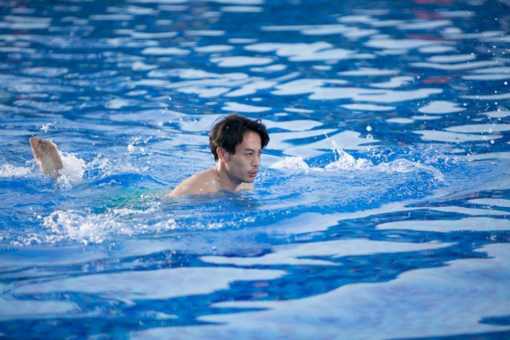 Minh Hằng gây shock khi hỏi thẳng 2 nam thí sinh The Face trong phòng loại: Các em yêu nhau à?-3