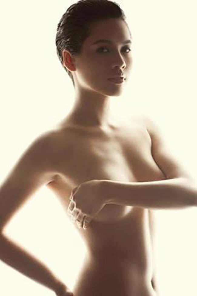 Những bông hậu Việt từng mạnh dạn cởi đồ chụp ảnh nude - đóng cảnh nóng-14