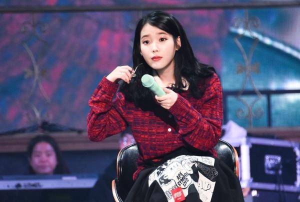 Jiyeon xuất hiện tại concert riêng của IU, xóa tan tin đồn xích mích bao năm nay-1