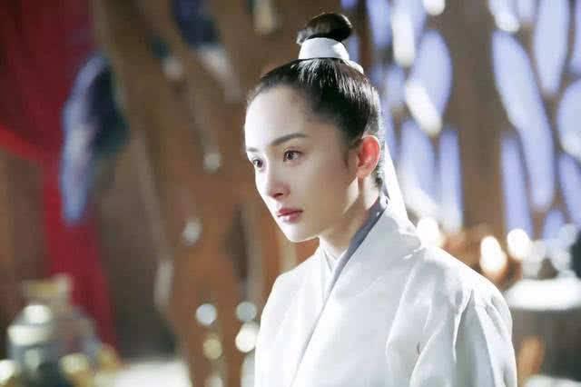 Dân mạng Trung Quốc chê bai tạo hình của Địch Lệ Nhiệt Ba trong Tam sinh tam thế: Chẩm thượng thư-6