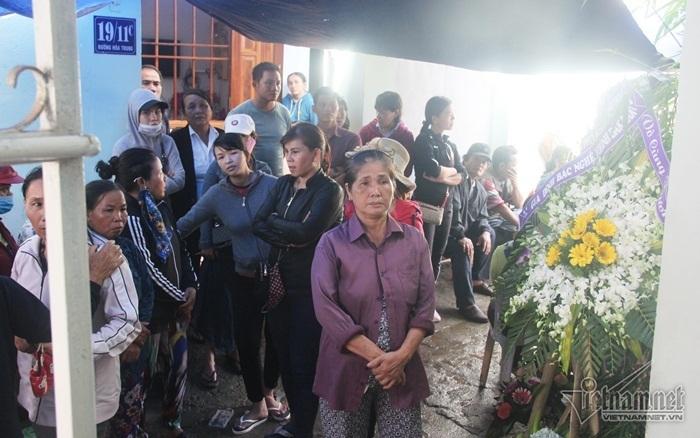 Nghẹn ngào đại tang cả nhà cô giáo mầm non trước ngày 20/11-1