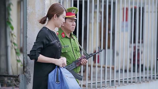 Gạo nếp gạo tẻ tập 85: Thương con mù quáng, Hồng Vân khiến khán giả xem phim ai nấy phát điên-11