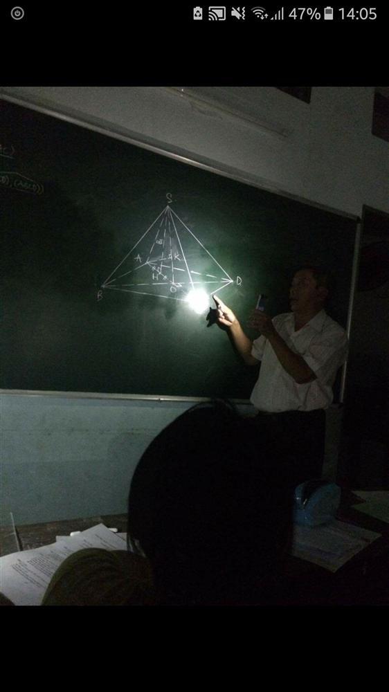 Hình ảnh đáng yêu và cực có tâm của thầy cô dành cho học trò khiến lũ tiểu quỷ nhớ mãi không quên-6