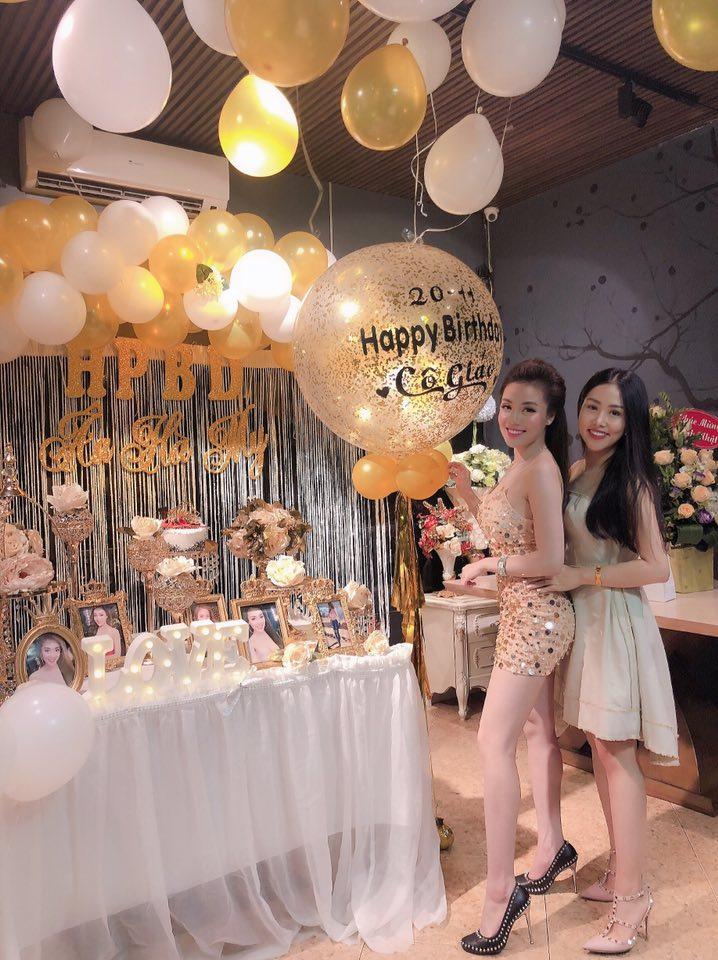 Sinh nhật đúng ngày 20/11, nữ giảng viên cực hot trên mạng xã hội khoe loạt hình ảnh nóng bỏng chào tuổi mới-4