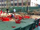 25 học sinh ở Sài Gòn bị thương khi giàn giáo đổ sập ở sân trường