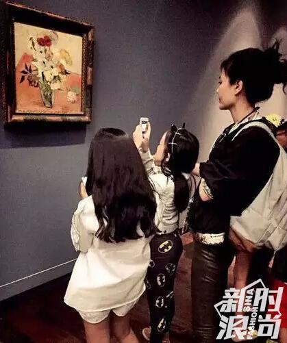 Hở hàm ếch thì sao? Ái nữ nhà Lý Á Bằng - Vương Phi cực kỳ tự tin xuất hiện trên trang bìa tạp chí đấy thôi!-10