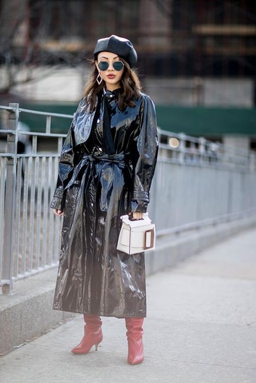 Ai mà ngờ kiểu áo bóng nhẫy này có ngày thành mốt?-5