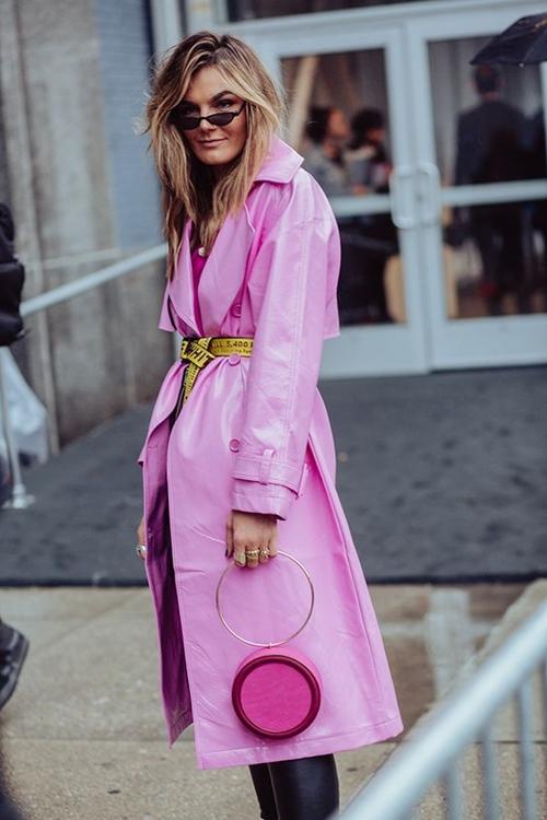 Ai mà ngờ kiểu áo bóng nhẫy này có ngày thành mốt?-12