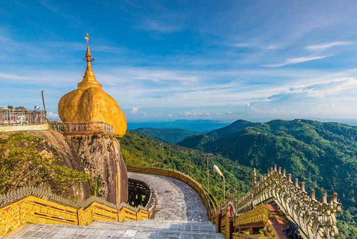 Hòn đá thiêng bằng vàng ở Myanmar và bí mật ẩn chứa bên trong-12