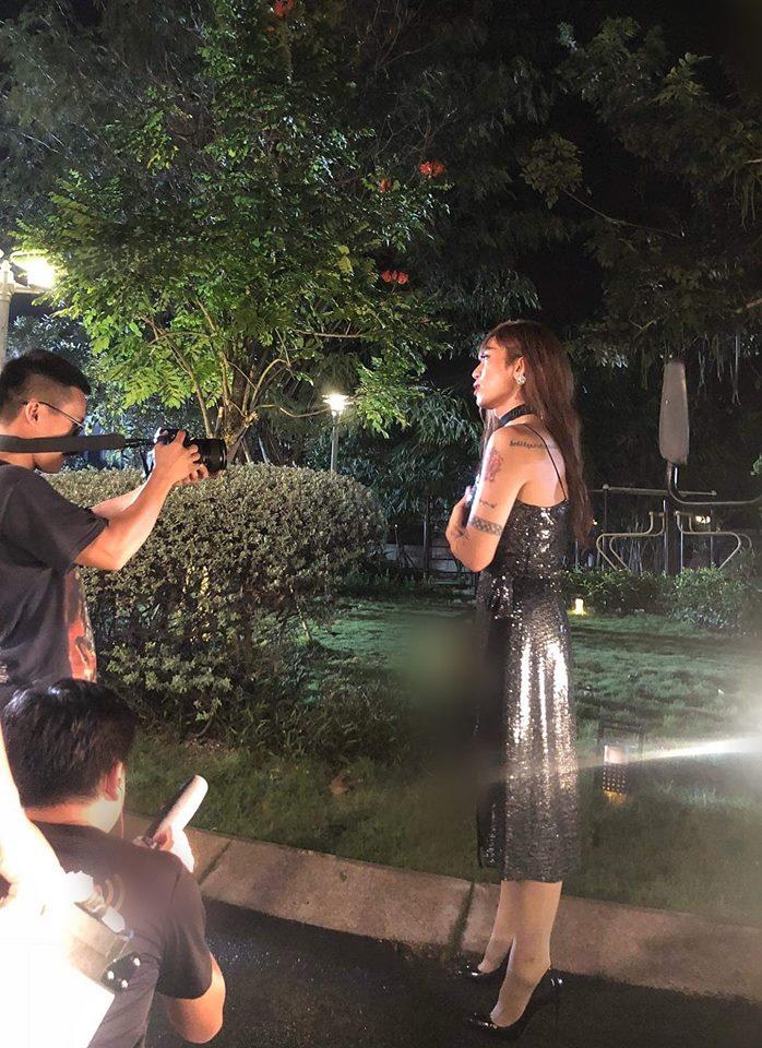 Từ ngày nhan sắc được can thiệp, Huyền Baby chăm chỉ hở bạo hơn hẳn-10