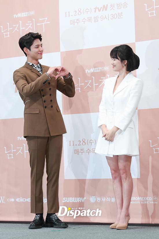 Song Hye Kyo khoe nhan sắc đỉnh cao bên cạnh đàn em kém 12 tuổi-7