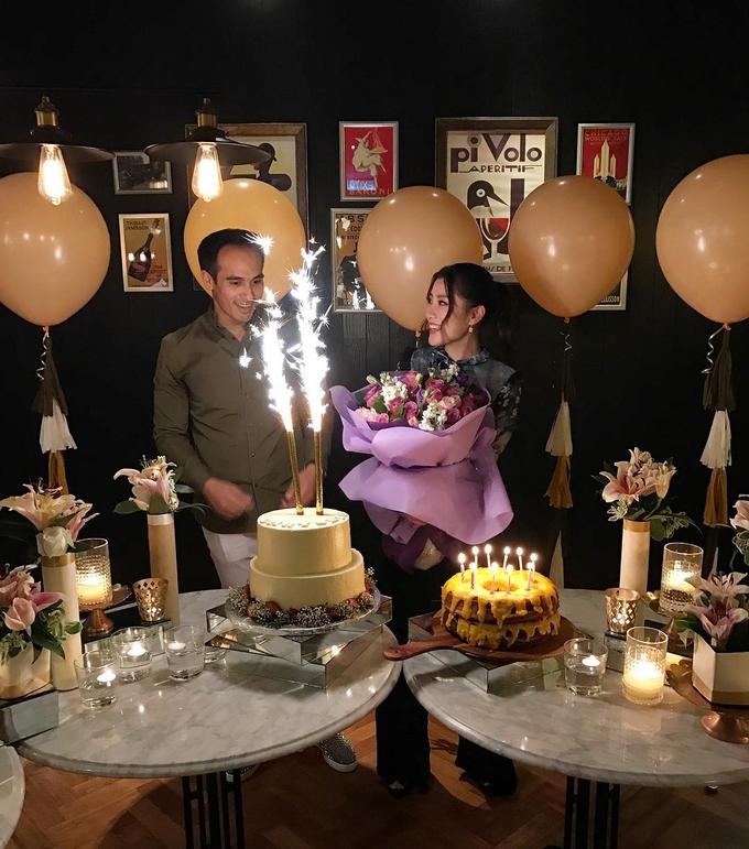 Tổ chức đám cưới lần 2 xa hoa không kém lần 1, cặp con nhà giàu đình đám Malaysia khiến người xem choáng váng-3