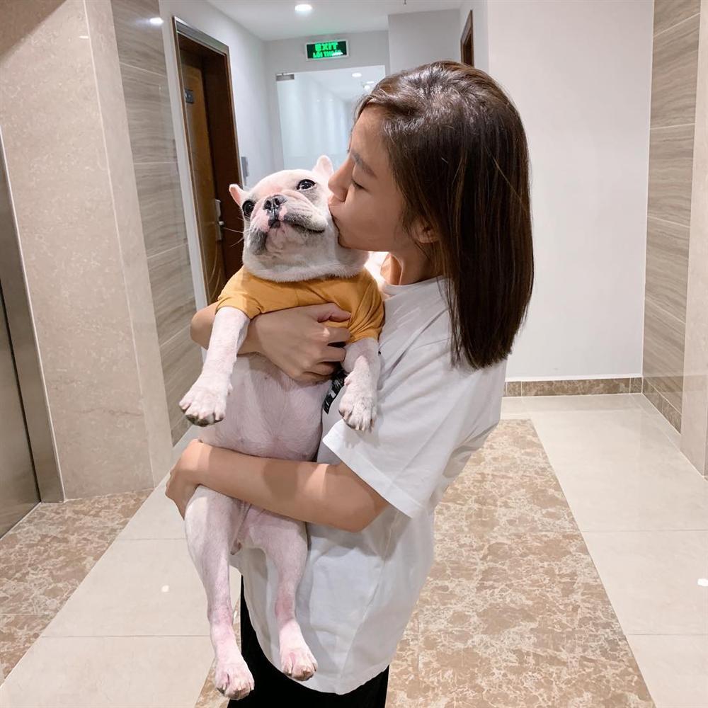 Nhã Phương khoe khoảnh khắc mẹ bỉm sữa tinh nghịch và trẻ trung bên Trường Giang-10