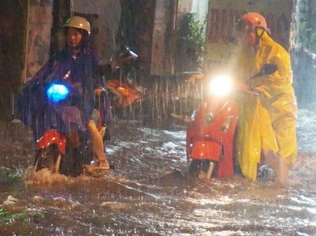 Bão trùng triều cường dâng cao, Sài Gòn có nguy cơ ngập nặng