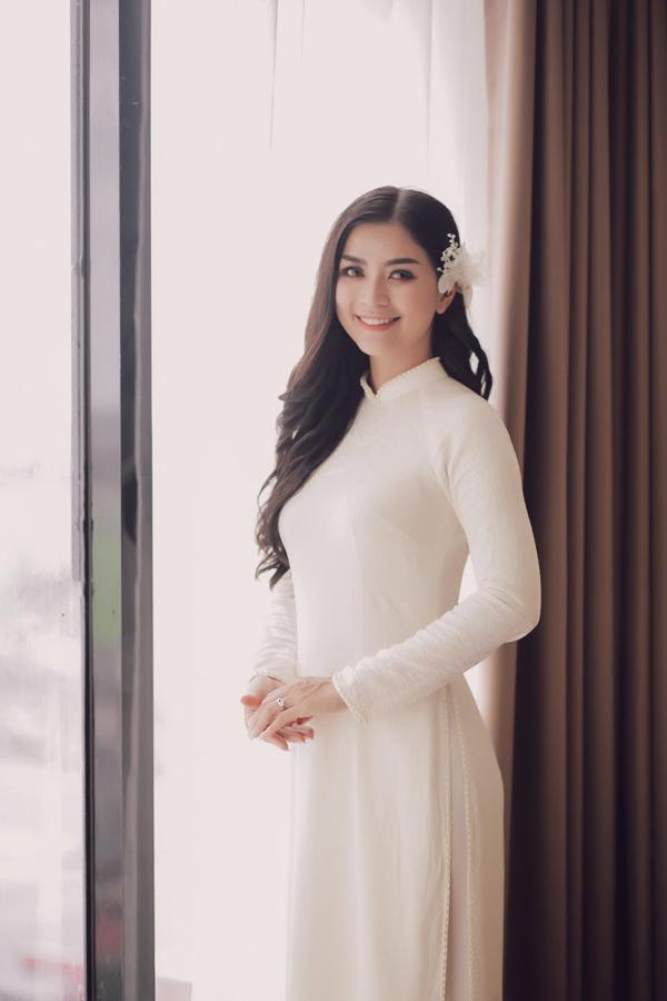 Cuộc sống của những sao Việt từ bỏ nghệ thuật để đi làm phi công hiện ra sao?-8