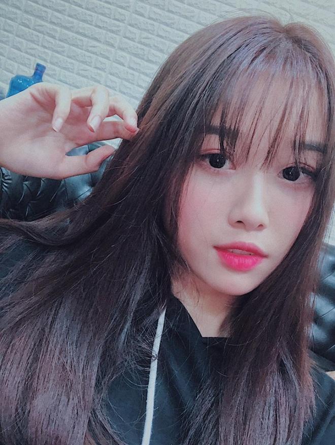 Bạn gái xinh đẹp mong Văn Toàn sớm quên đi nỗi buồn trên sân Myanmar-4