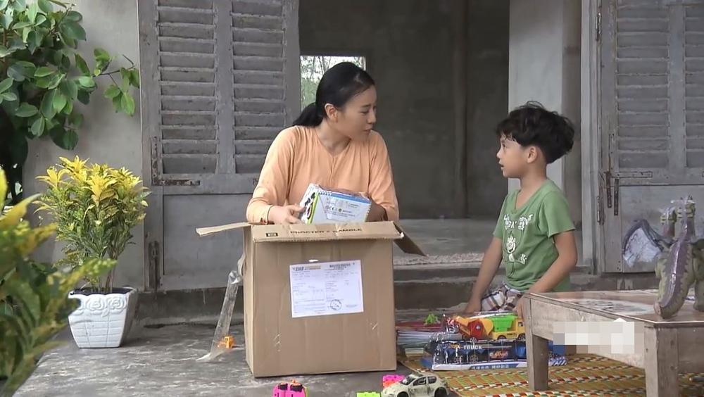 PHÁT HIỆN KINH NGẠC: Y học có bệnh mù màu, còn êkip Quỳnh Búp Bê lại mắc chứng lẫn thời gian-2