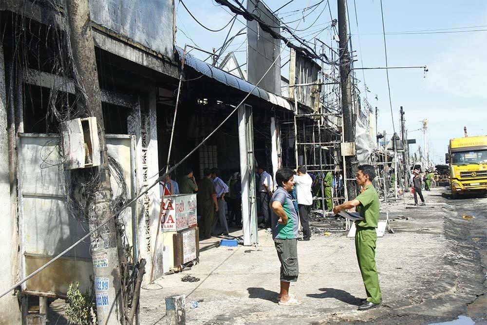 Vụ 6 người chết ở Bình Phước: Sau tiếng nổ như bom, lửa cháy ngùn ngụt-1