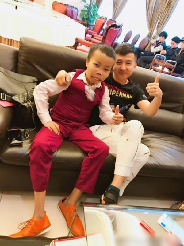 Bất ngờ trước cuộc sống hiện tại của thiếu gia xấu xí nhất Trung Quốc Trần Sơn sau 3 năm nổi đình đám mạng xã hội-6