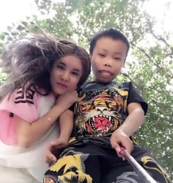 Bất ngờ trước cuộc sống hiện tại của thiếu gia xấu xí nhất Trung Quốc Trần Sơn sau 3 năm nổi đình đám mạng xã hội-11