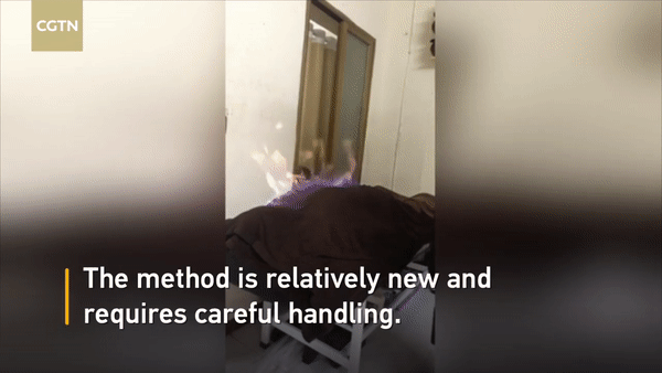 Báo nước ngoài giới thiệu Hỏa liệu pháp - Phương pháp làm đẹp lạ của Việt Nam-2