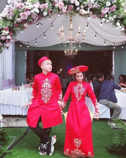 Hot vlogger Huy Cung gây sốt khi bí mật tổ chức đính hôn với nữ sinh viên xinh đẹp ở tuổi 23-4