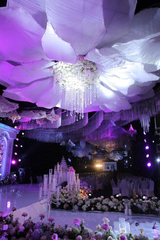 Xuýt xoa với hình ảnh vàng đeo trĩu cổ của cô dâu trong đám cưới khủng ở Cao Bằng-1