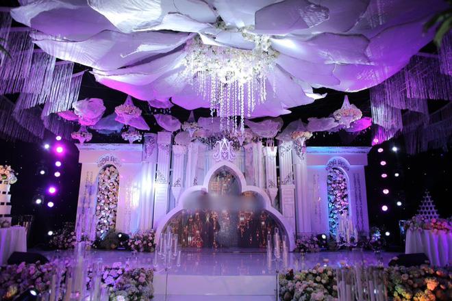 Xuýt xoa với hình ảnh vàng đeo trĩu cổ của cô dâu trong đám cưới khủng ở Cao Bằng-3