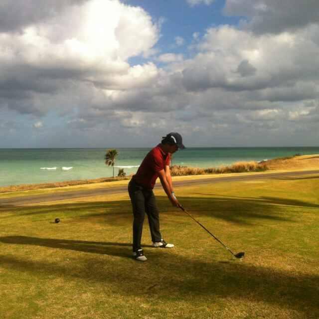 Hôn phu của Á hậu Ngô Thanh Thanh Tú: Đại gia giàu lừng lẫy xuất thân từ chàng trai bán kem dạo-17