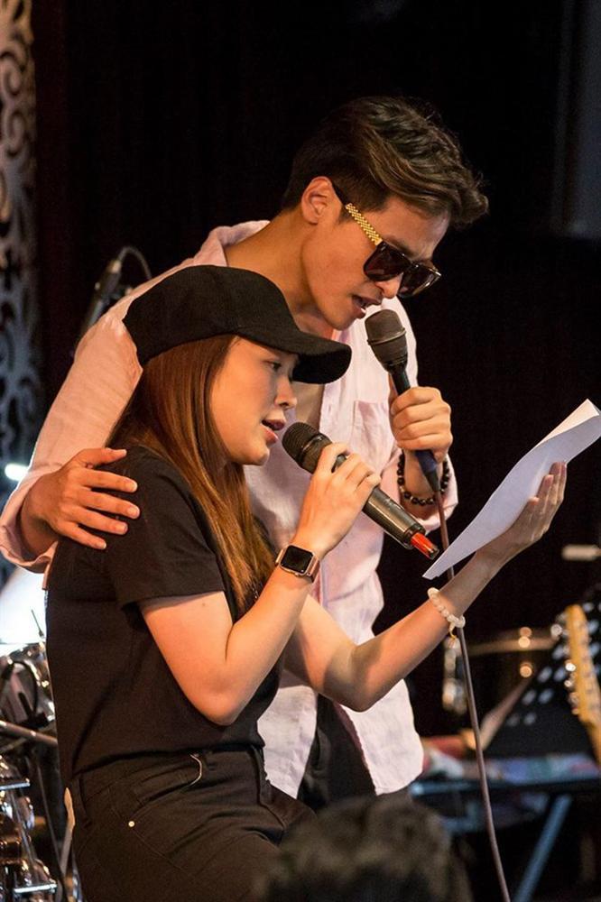 Mỹ Tâm - Hà Anh Tuấn ôm nhau tình tứ trong hậu trường: Fan đẩy thuyền đi thôi, còn chờ gì nữa!-1