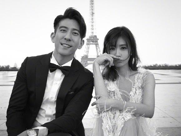 Trọn bộ ảnh đẹp như ngôn tình trong đám cưới của Triệu Mẫn Giả Tịnh Văn và ông xã kém 9 tuổi-13